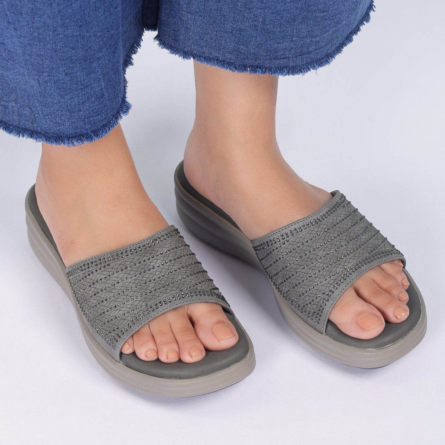 LUMI Slippers