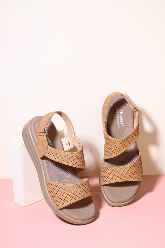 55-647 Sandals